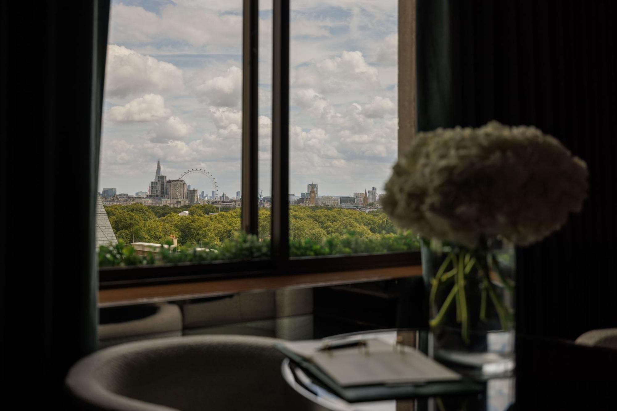 Four Seasons At Park Lane 5* Londra